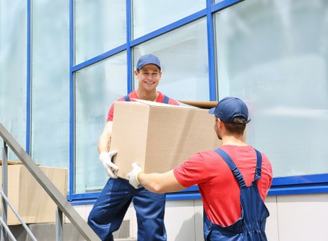 Van loading support near Hampstead homes and flats